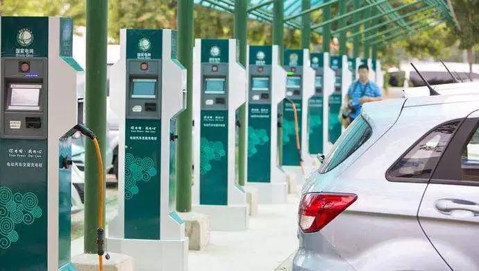 聚焦|未来三年上海新能源车充电桩将达到21万