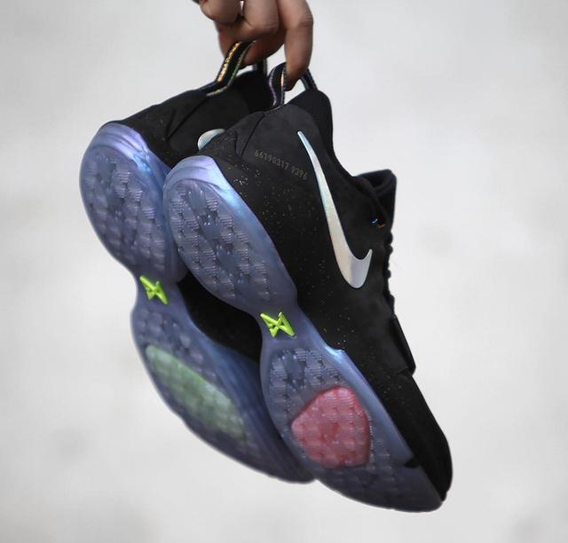 耐克篮球鞋之Nike PG 1 Pre-Heat,保罗经典战靴