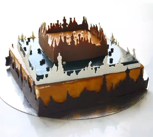 21岁女建筑师用巧克力造出一座城市，惊呆了世界…