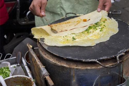 设备(包含炉子),某宝上售价大概是200-500不等,但一个摊饼子的平底锅