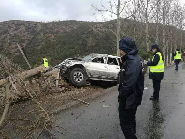 永胜车祸1人亡,龙山坡,雄古坡两天10多起车祸