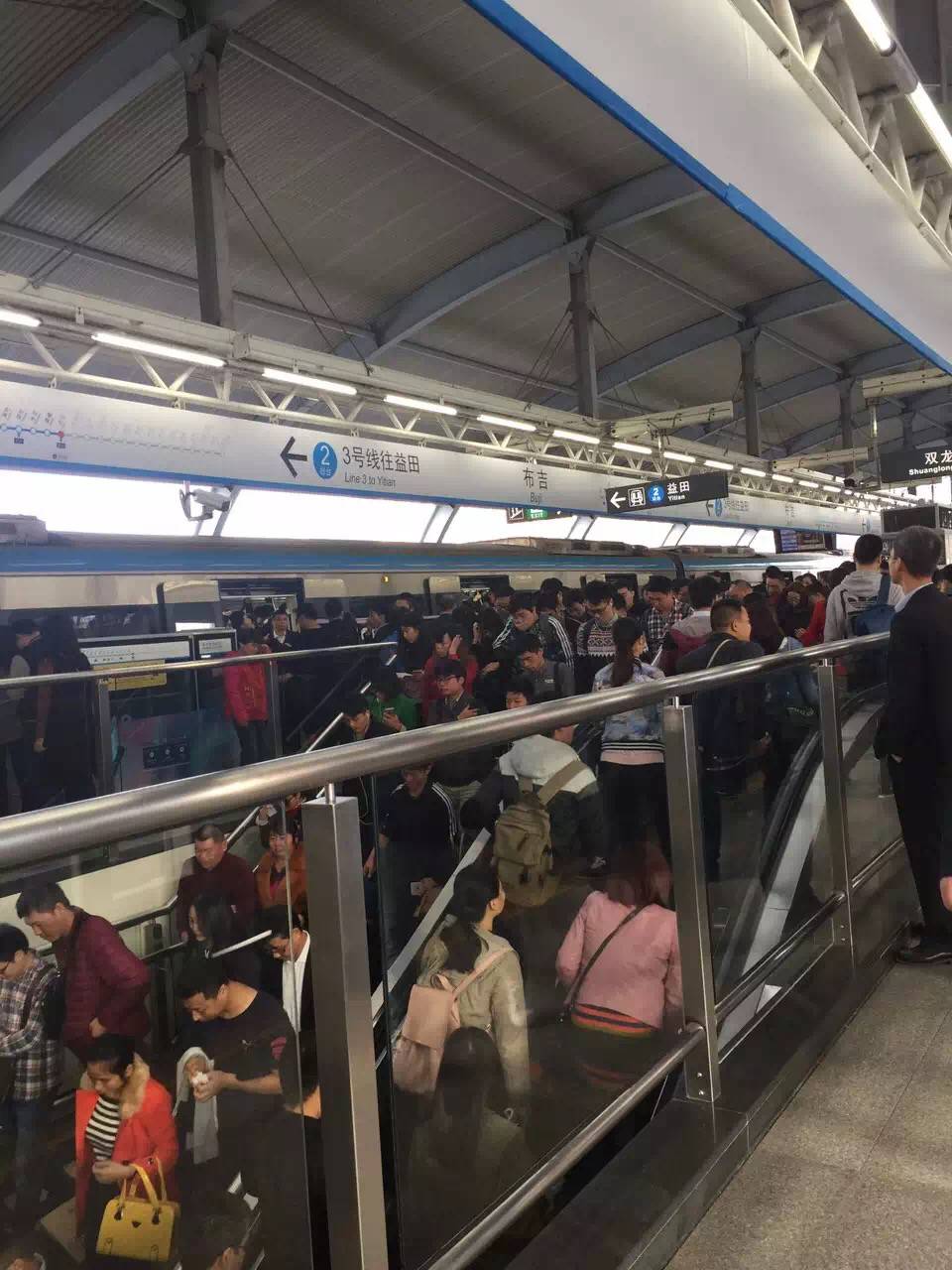 在深圳比上班更恐怖的,是这些地铁换乘站.