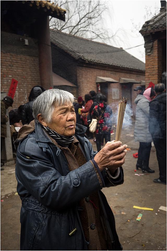 获嘉县陈庄香山寺庙会丨告诉你烧香的含义是什么?