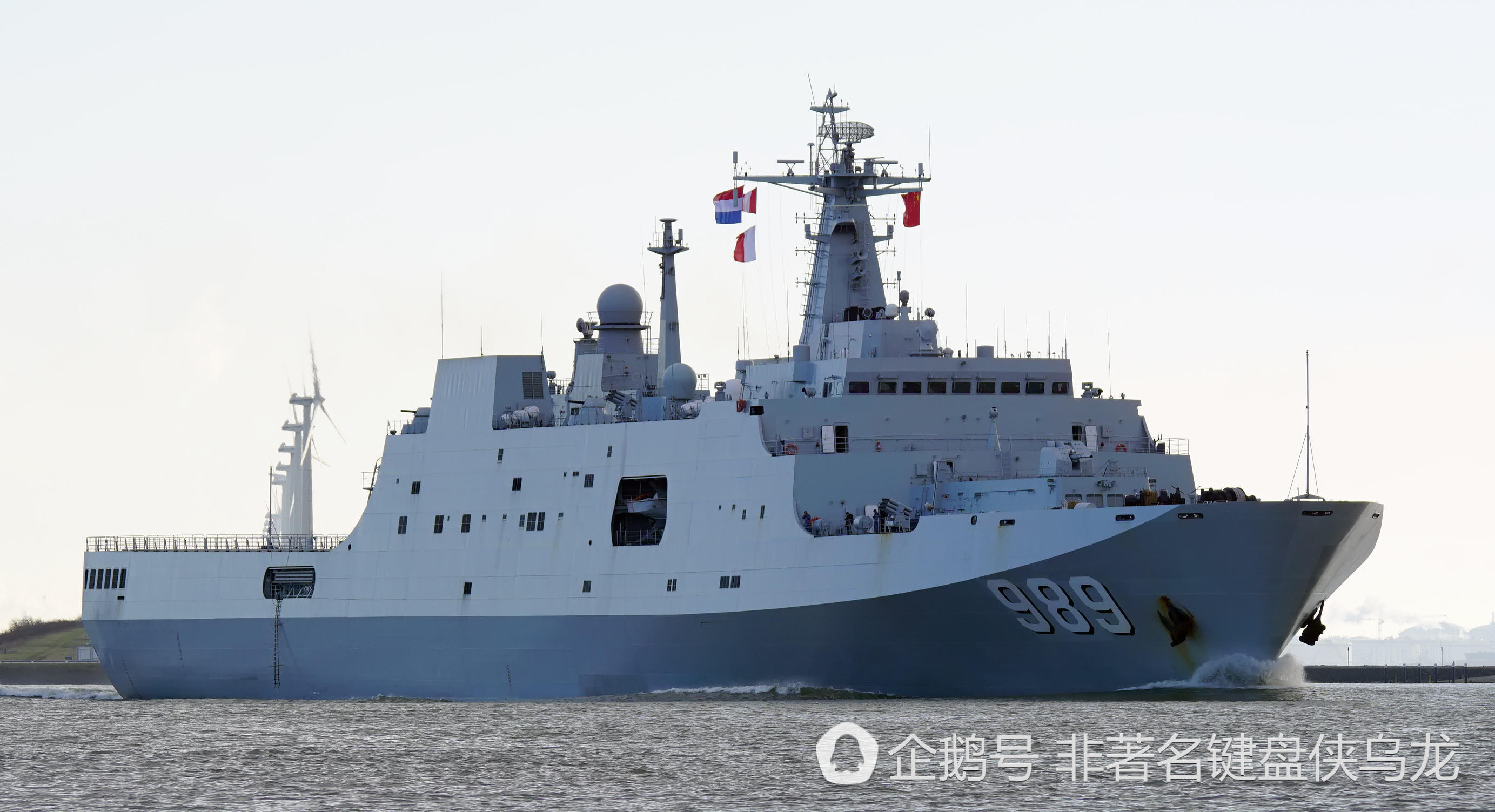 中国海军055驱逐舰都4艘一起造，为何还造不出两栖攻击舰-搜狐