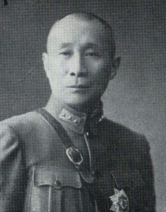 何成濬(1882年—1961年,字雪竹,湖北随州人,民国陆军二级上将,曾任