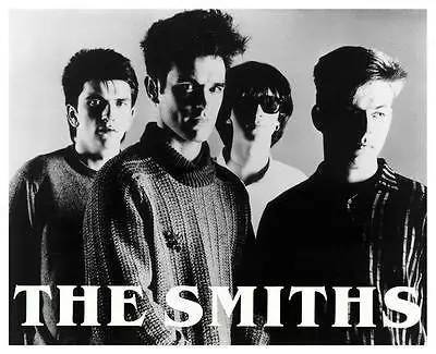 1980年代担负另类摇滚乐团the smiths的主唱.