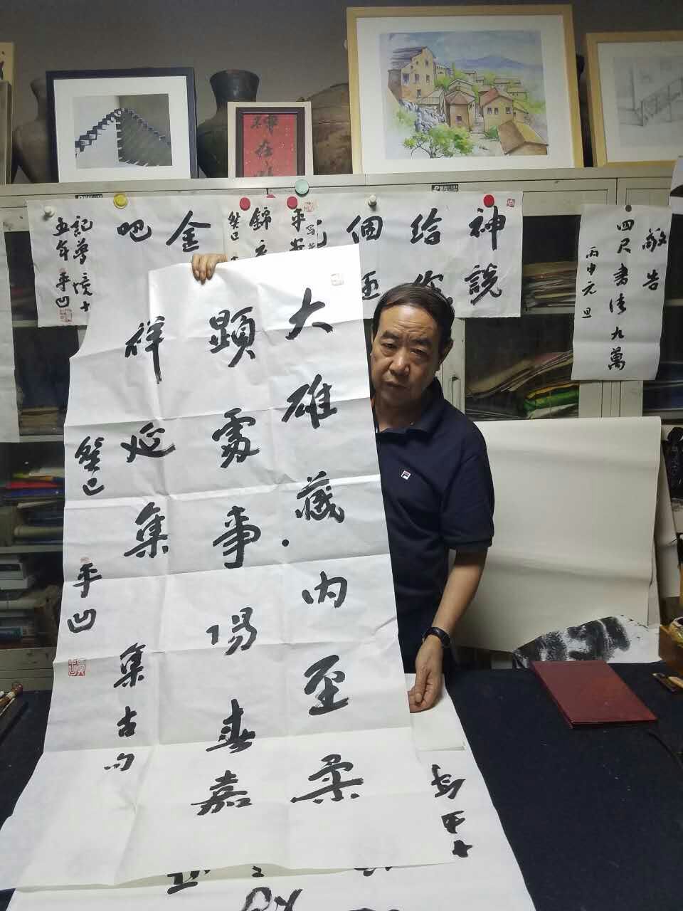 贾平凹:不会画画的作家不是好书法家