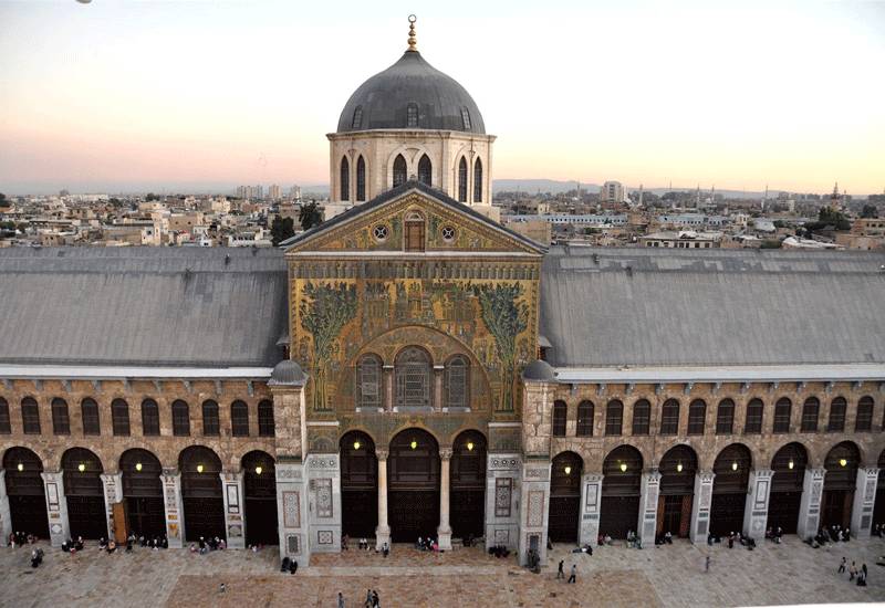 大马士革最著名的是大马士革清真寺,也称为倭马亚清真寺(umayyad