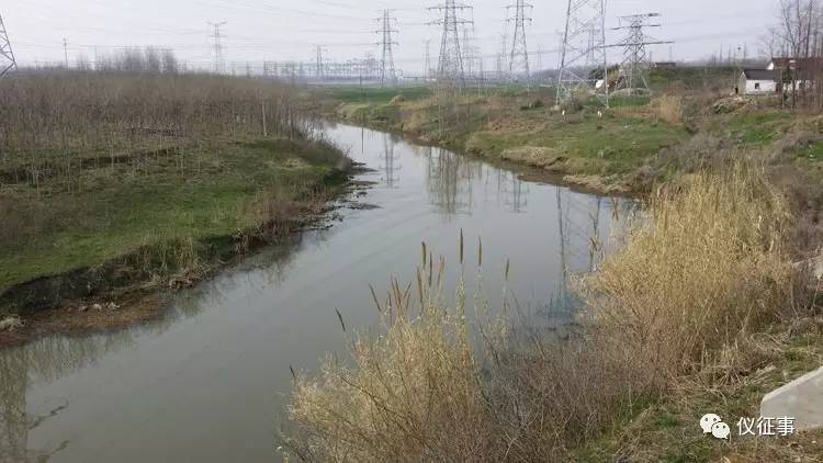 【龙河河湾《道光重修仪征县志》对这里有记载…建减水石闸,闸身