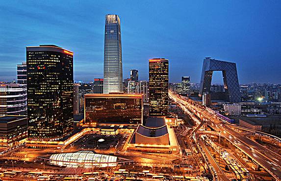 登上国贸三期最高层 看到北京cbd的夜景大概是这样的 (某人实拍 手机