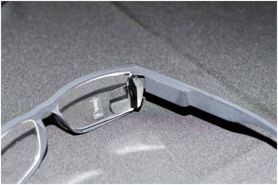 德国光学巨头卡尔·蔡司震撼推出新型智能眼镜