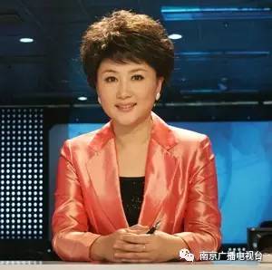 南京电视台资深主持人 "我上高中的时候,和我妈去新街口,刚好遇上
