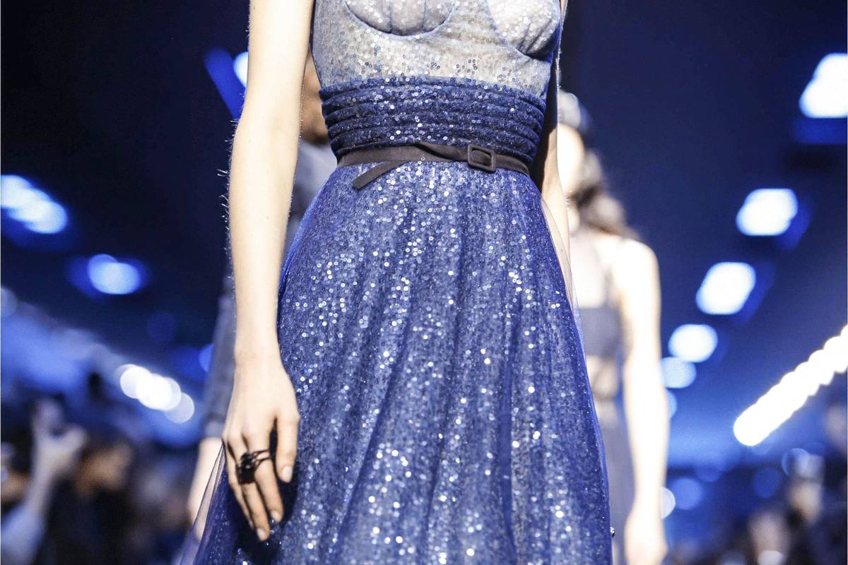 Dior 用一百种浪漫调色星空和深海 | 时装周