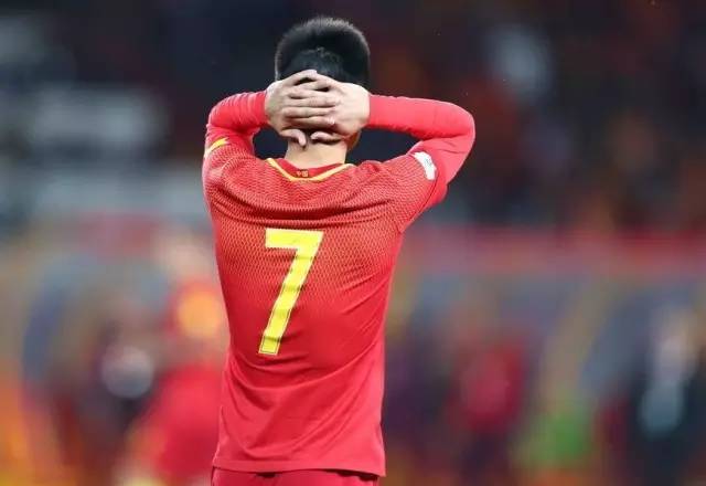 中国足球何去何从?张近东委员建言:联赛扩容 