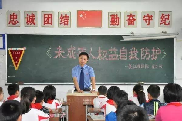 吴江震泽流动人口_吴江区震泽中学鸟瞰图(3)