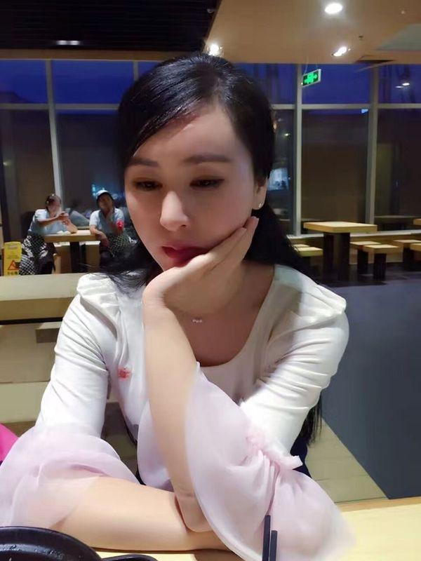 专访陕西80后创业美女赵红岩——弘益防水女神