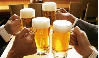 白酒和啤酒为什么不能混着喝 - 微信公众平台精