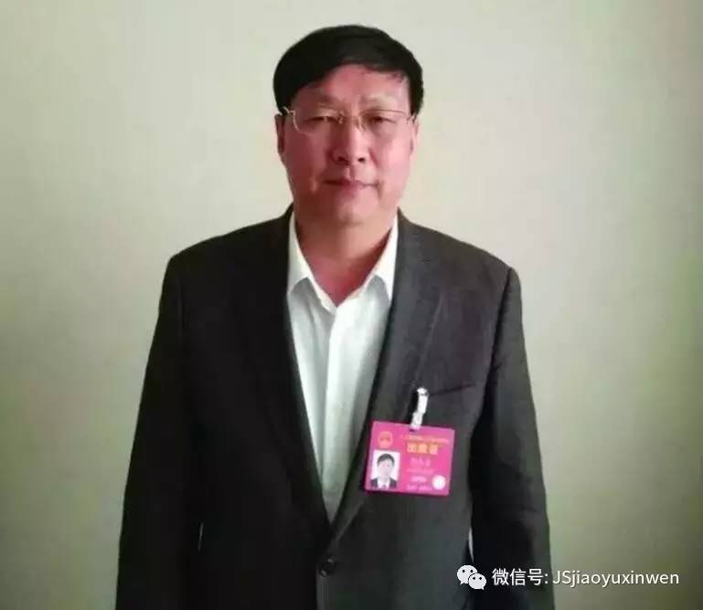 全国人大代表,淮安市教育局局长张元贵 没有复习大纲,学生按要求上课