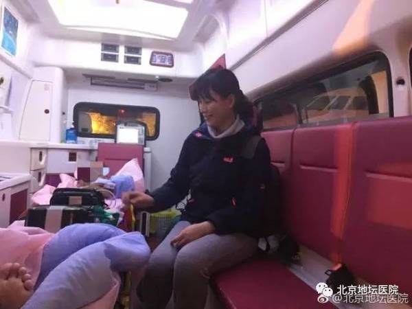 美女医生:北京?三亚14小时空中生命接力赛