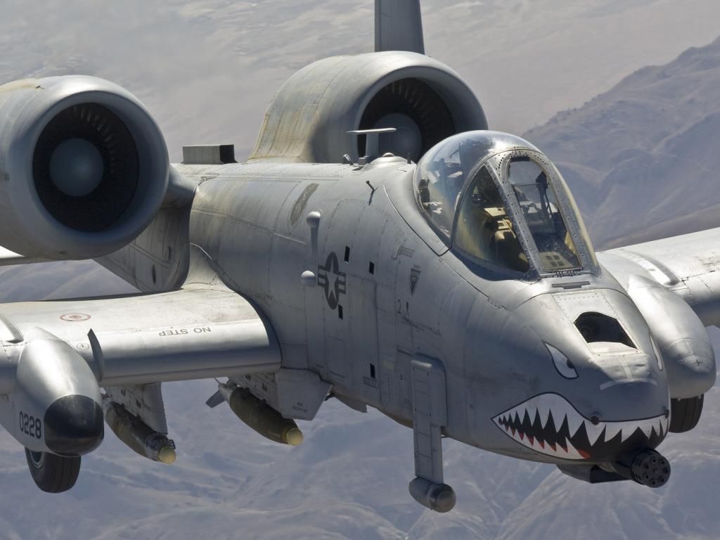 在新一年度的美国军费预算中,a-10攻击机将继续服役,直至2022年退役.