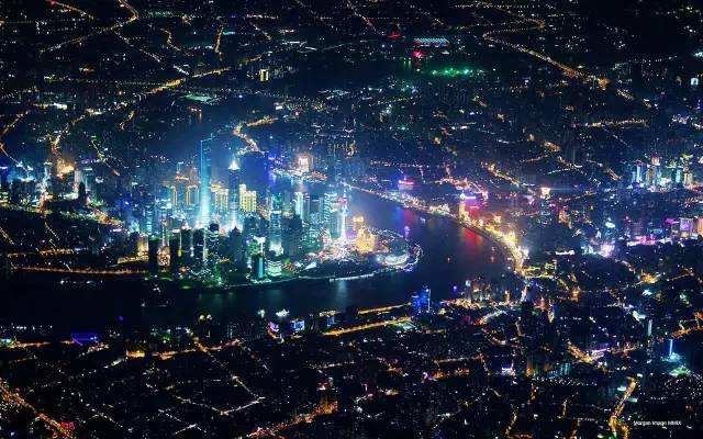 安徽双核、皖南中心的地级市, 素有小上海之