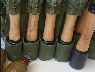 想要知道解放军为何还在使用木柄手榴弹,就要知道这种手榴弹有什么