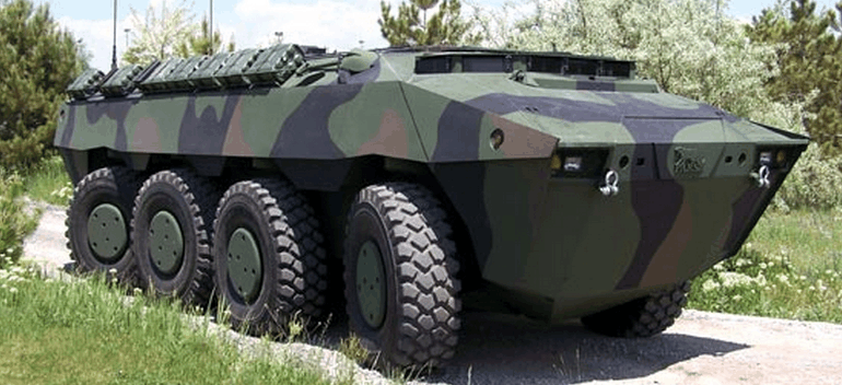 8×8装甲车的设计,采用了与沙特"法赫德"装甲车相似的中置发动机结构