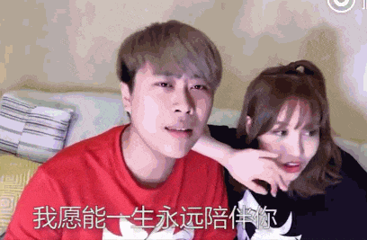 网友看完这个视频,调侃道:卢本伟很丑,粤语怎么说.