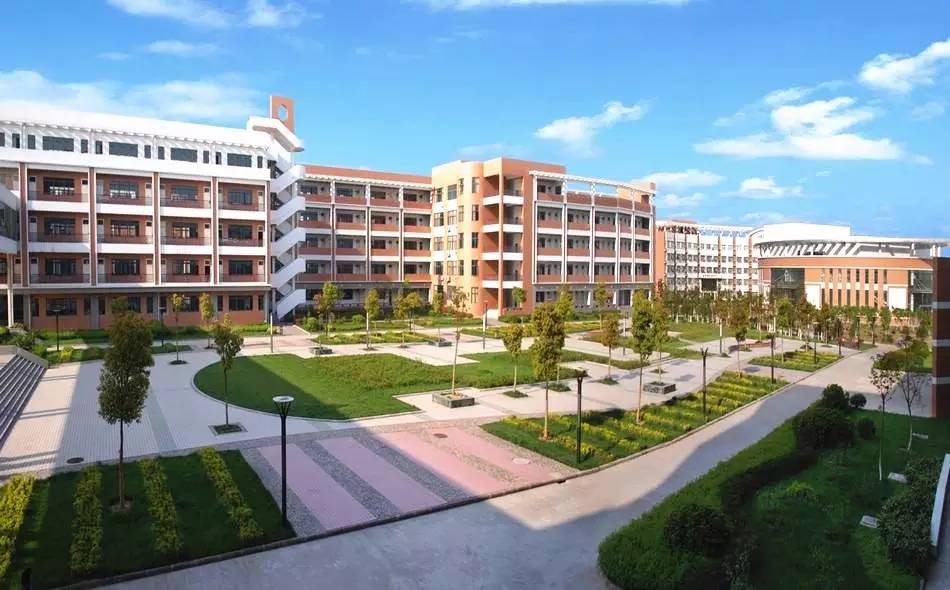 12 宿城第一中学 安徽省宿城第一中学,1953年被确定为"安徽省重点