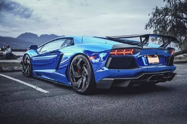 电镀蓝兰博基尼aventador lp700-4