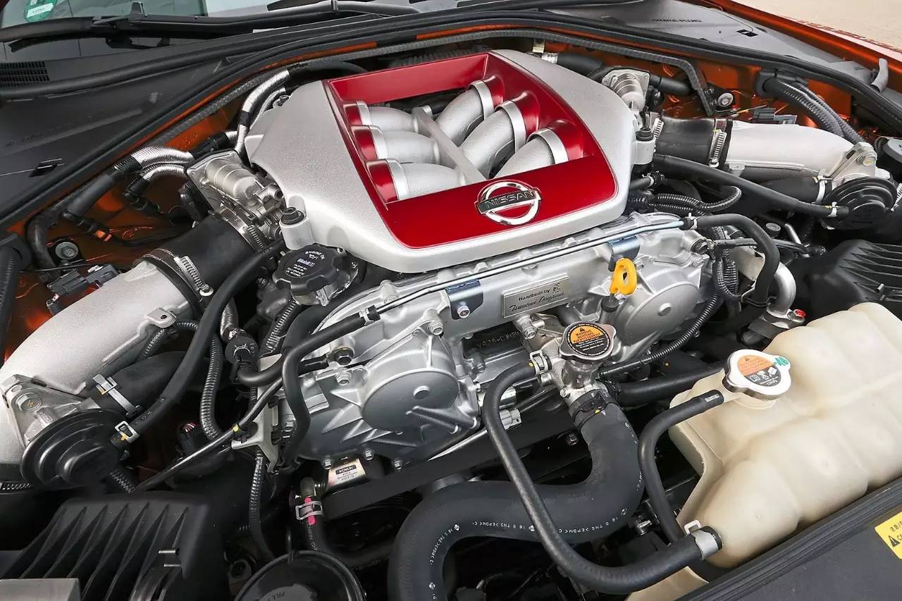 日产的3.8l v6发动机中低转速区间的出色表现无人能敌