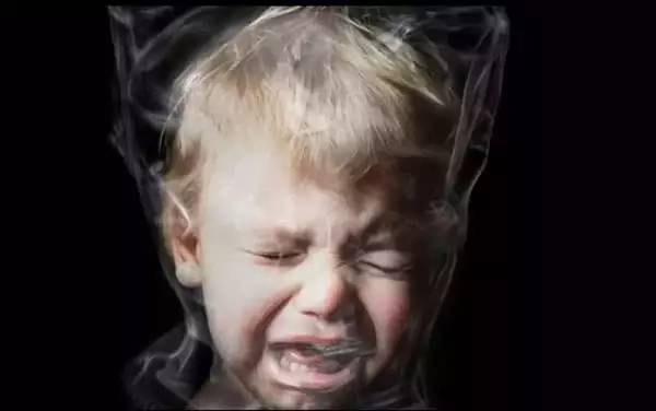 爸爸吸烟=孩子吸毒,容易得这些病!