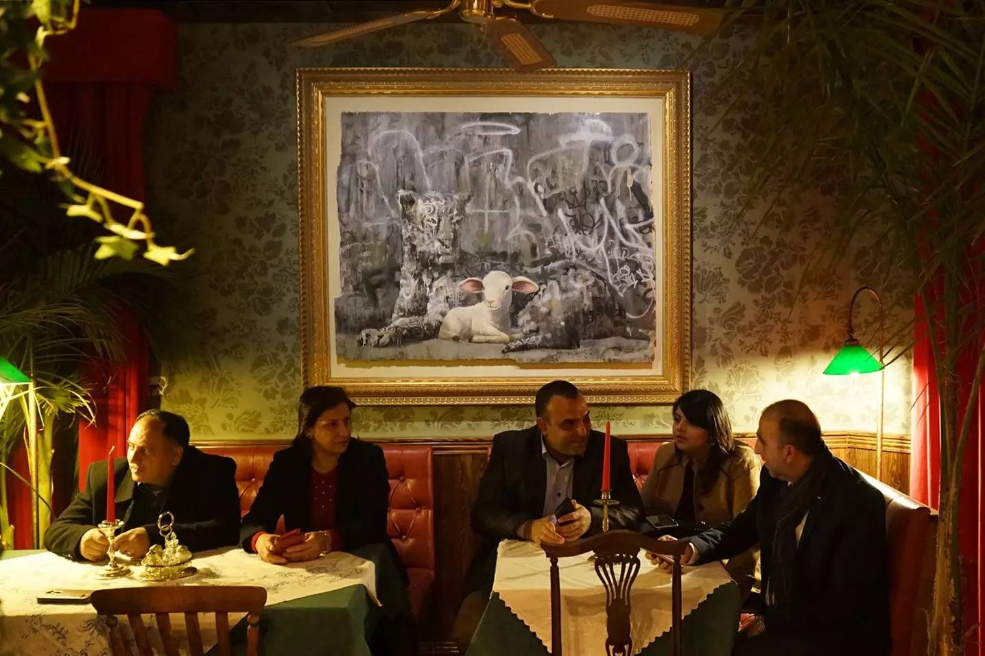 HB Daily | 走进 Banksy 艺术酒店 Walled Off Hotel，Netflix 推出日本原创动画《