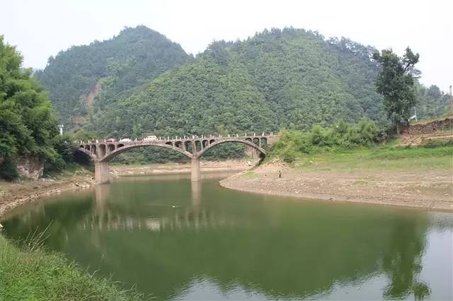 黄山市甘棠镇多少人口_黄山市地图