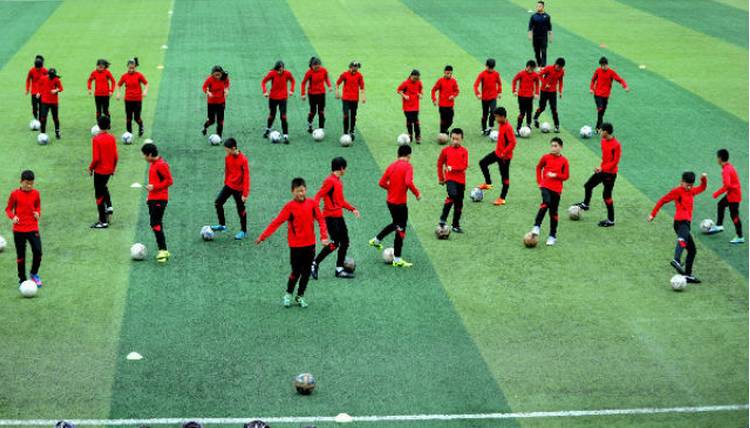 中国足球青训建设这两年今年1月在武汉举行的