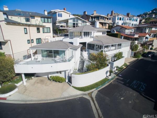 巴菲特发售其加州海滨度假住宅:挂牌1100万美元 【热门往事】风气中国网