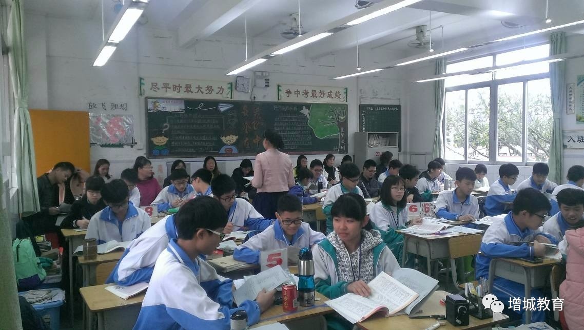 交流中提升:荔景中学举办教学开放日活动