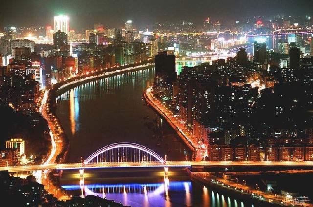 广东省一个誉为世界客都、人均最穷的三线城市