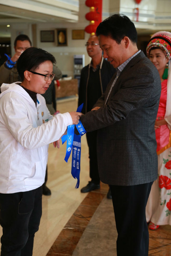 大理州政府党组成员,旅发委党组书记,主任徐会良出席成立大会.