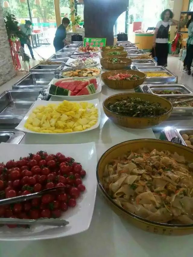 开一家素食自助餐厅，平淡才是人生的百味