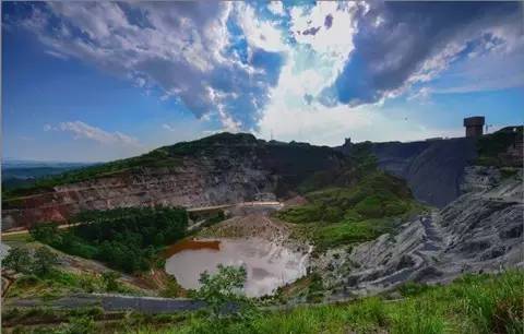 有完美展示西汉以来中国两千多年采矿文化的湖南宝山国家矿山公园