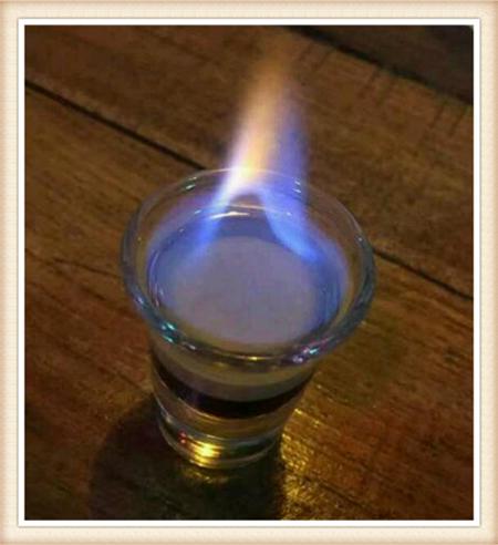 猜成语盐是什么成语_看图猜成语蜡烛和一袋子盐打一成语(2)