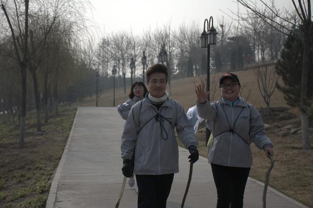 领先未来第一届50KM徒步行:强壮身体，强壮领导力