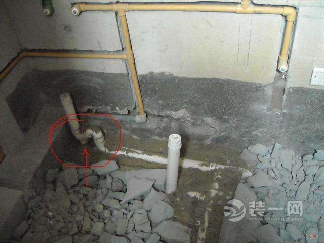 地板下水管漏水怎么办