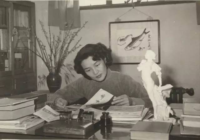 1956 范杰 女歌唱家周小燕