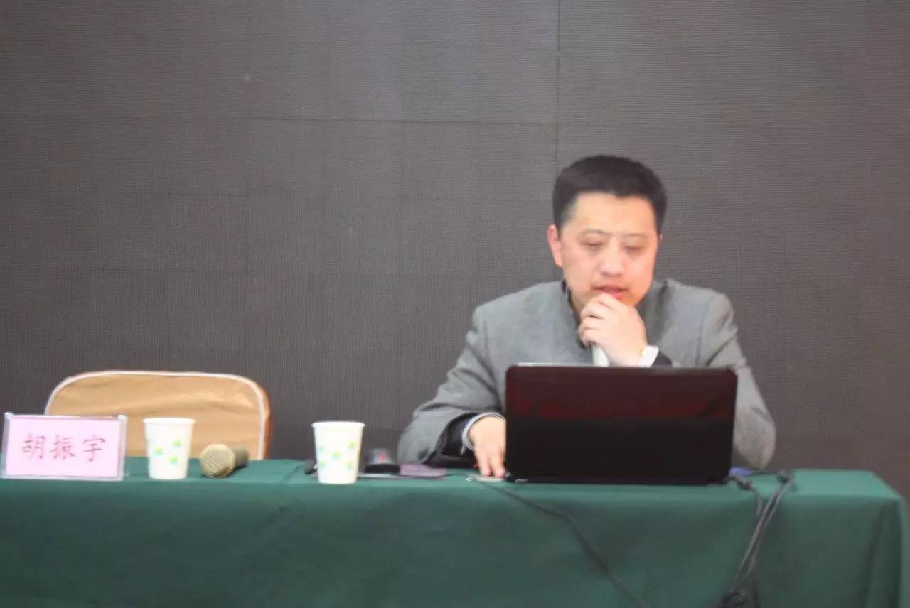 2017年3月10日,太谷二中启航学校邀请"北大高分突破法"创始人胡振宇