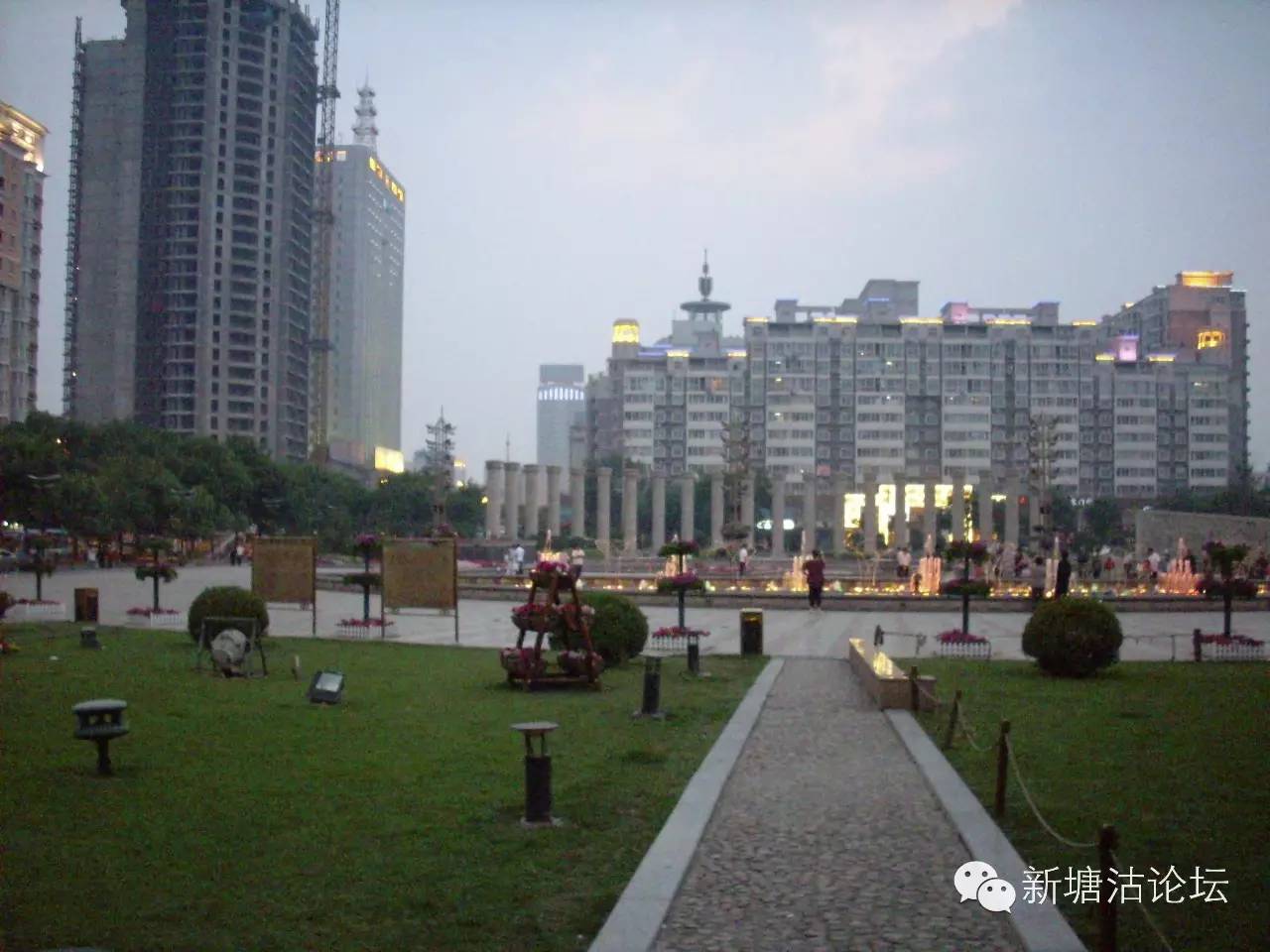 2008的塘沽世纪广场 暌别七年塘沽世纪广场将变身街心公园