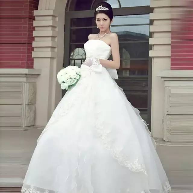 韩式新娘婚纱_韩式新娘婚纱发型图片(3)