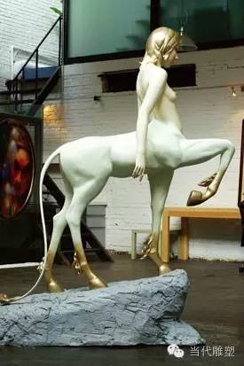 人头马彩绘抽象玻璃钢树脂人物雕塑