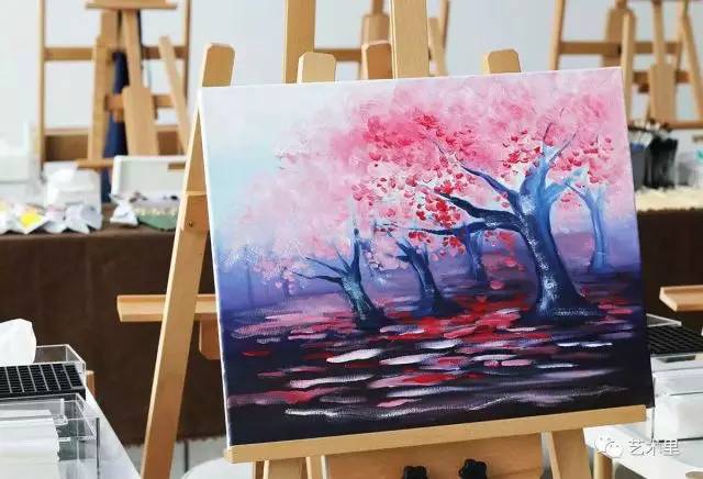 和你的少女心, 本次油画体验提供了两款画面可供选择: 樱花树 尺寸和